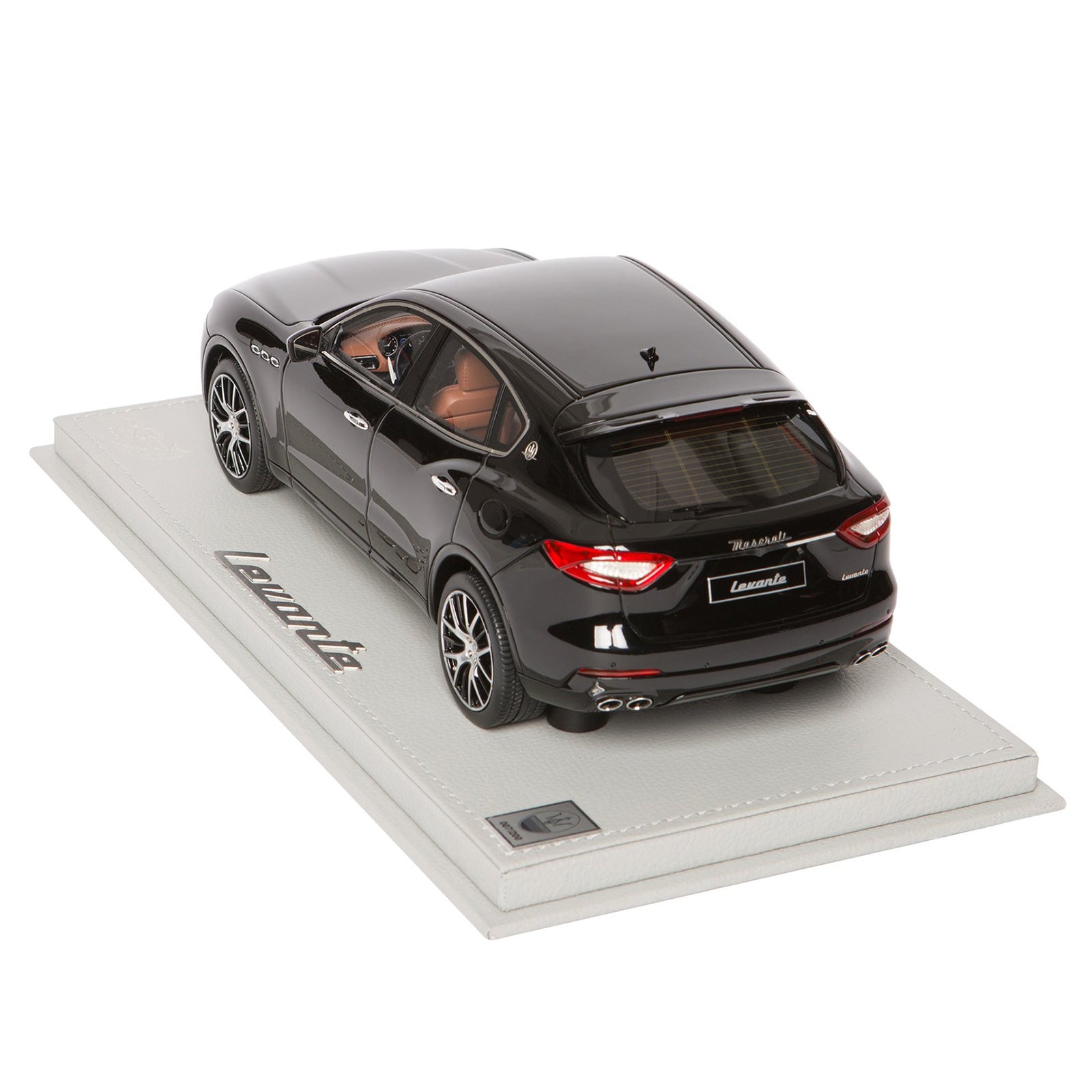 【美品】マセラティ レヴァンテ モデルカー ブラック 1/18 BBR製 美品】マセラティ レヴァンテ モデルカー ブラック 1/18 BBR製