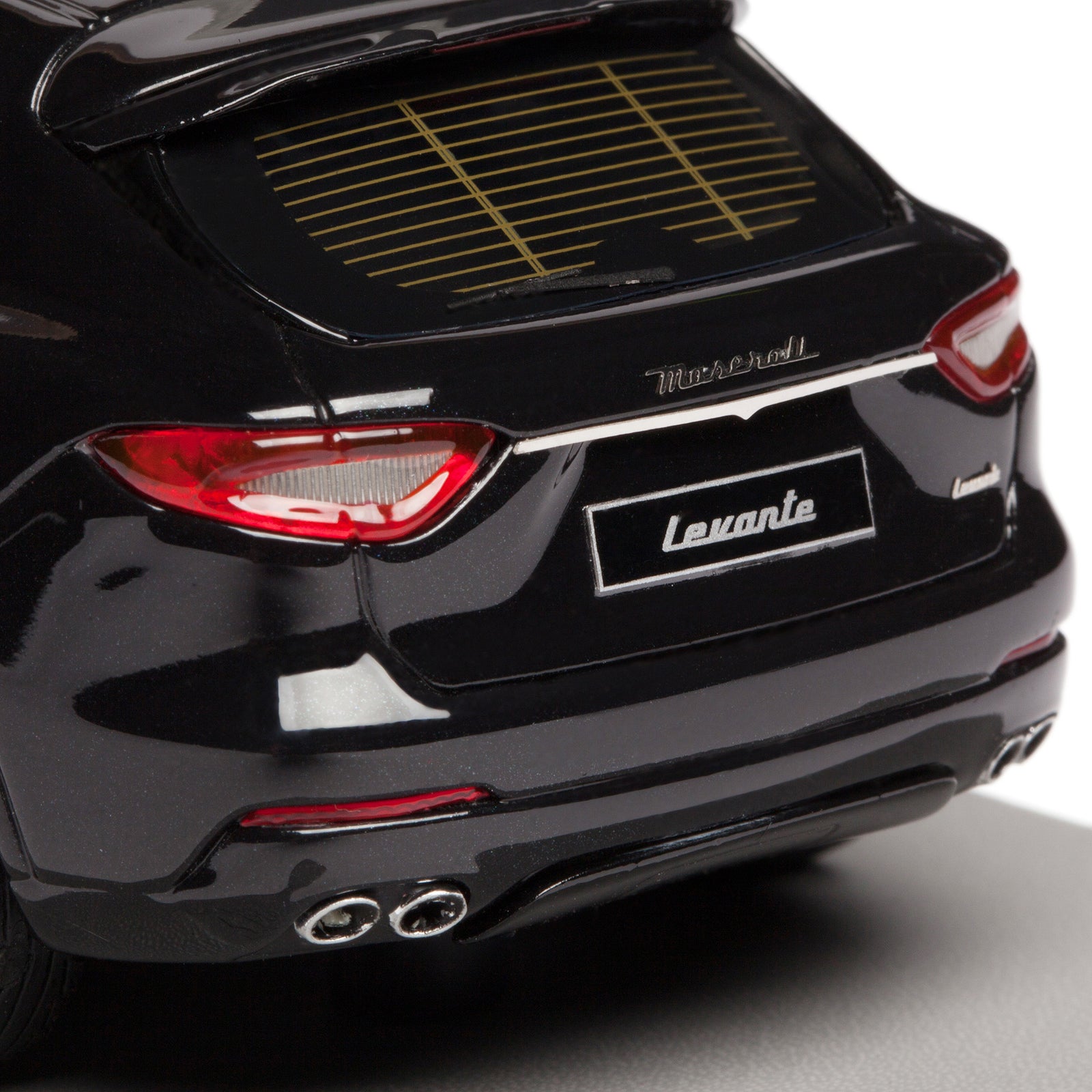 1:43 Levante Nero Ribelle – ROW Maseratistore