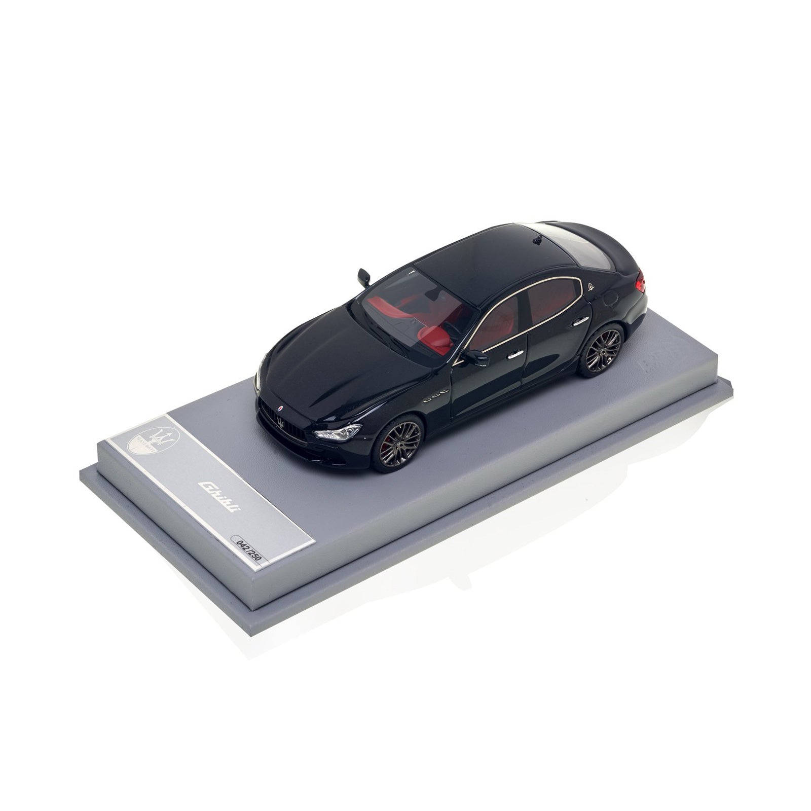 1:43 Ghibli My14 Nero Ribelle – ROW Maseratistore