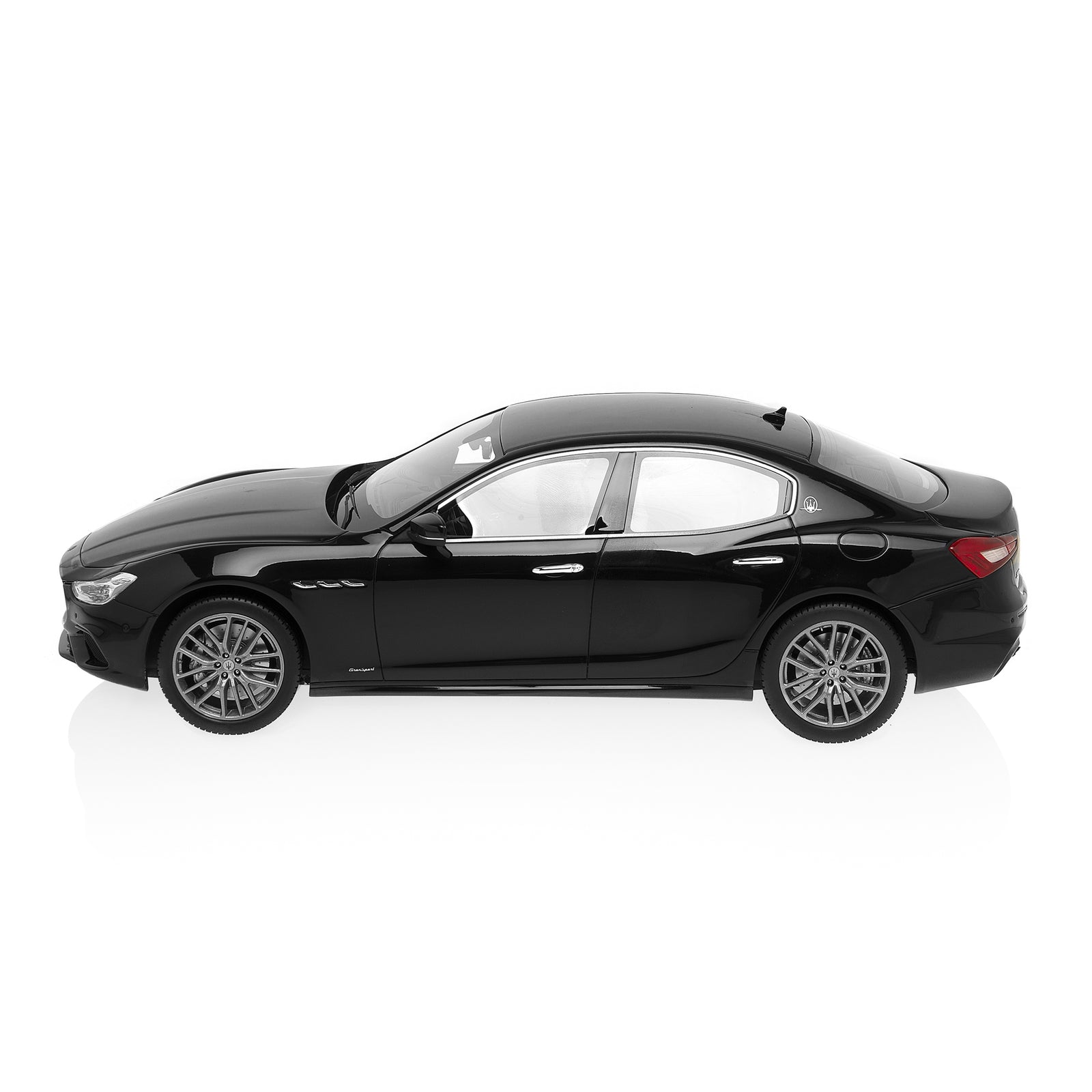 1:18 ギブリ MY19 ブラック – ROW Maseratistore