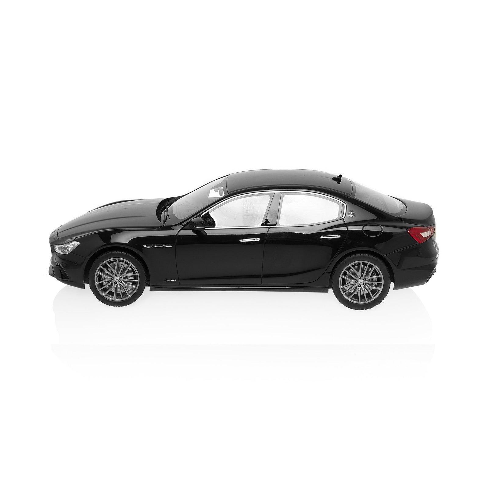 【1 ghibli】マセラティ MASERATI  フラッグ ガレージ雑貨 専用☆ガレージ装飾仕様☆マセラティ MASERATI フラッグ 旗