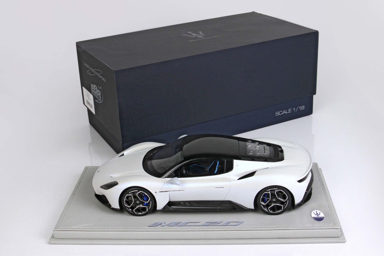 b*f様 1/18 BBR Maserati MC20 1/18 BBR Maserati MC20 Sky Aquamarine Resin Car Model